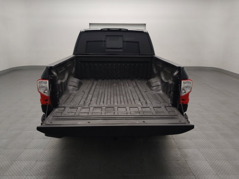 Used 2021 Nissan Titan SV w/ SV Convenience Package RWD image 29