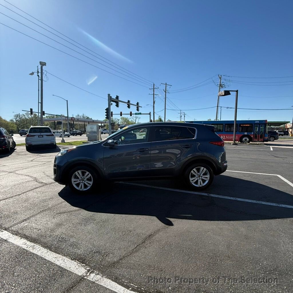 Used 2018 Kia Sportage LX image 8
