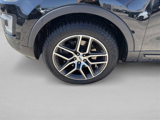 Used 2016 Ford Explorer Sport w/ Equipment Group 401A AWD/4WD image 9