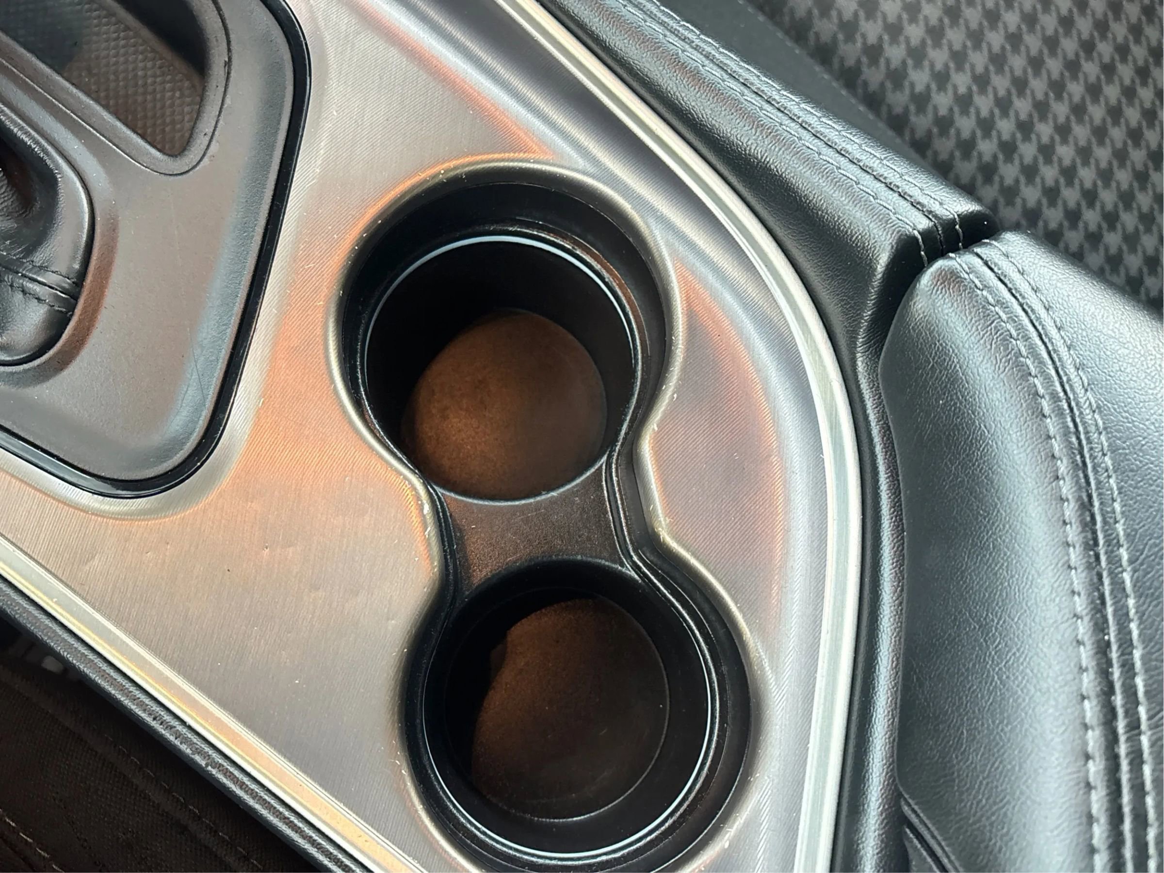 Used 2022 Dodge Challenger SXT w/ Blacktop Package image 16