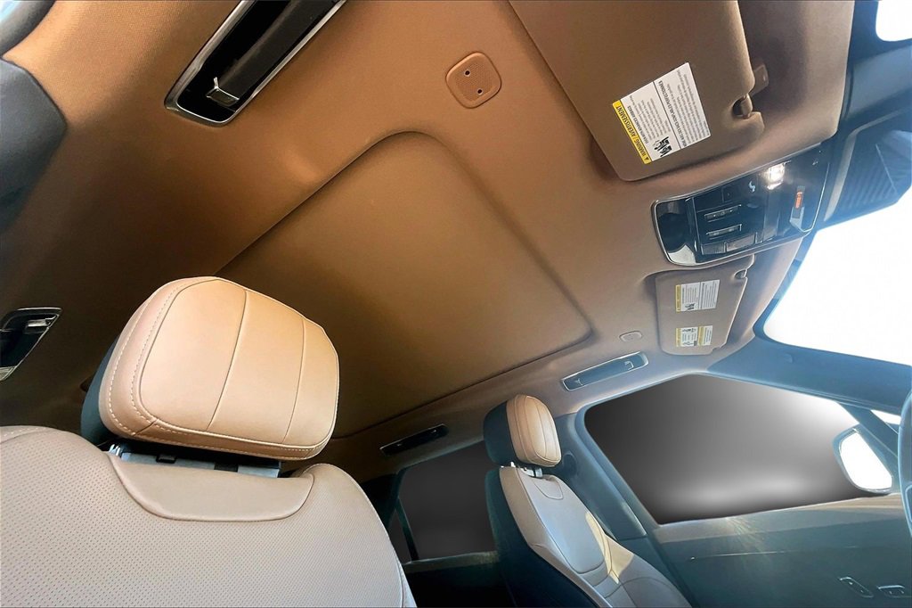 Used 2024 Land Rover Range Rover Sport Dynamic SE image 17