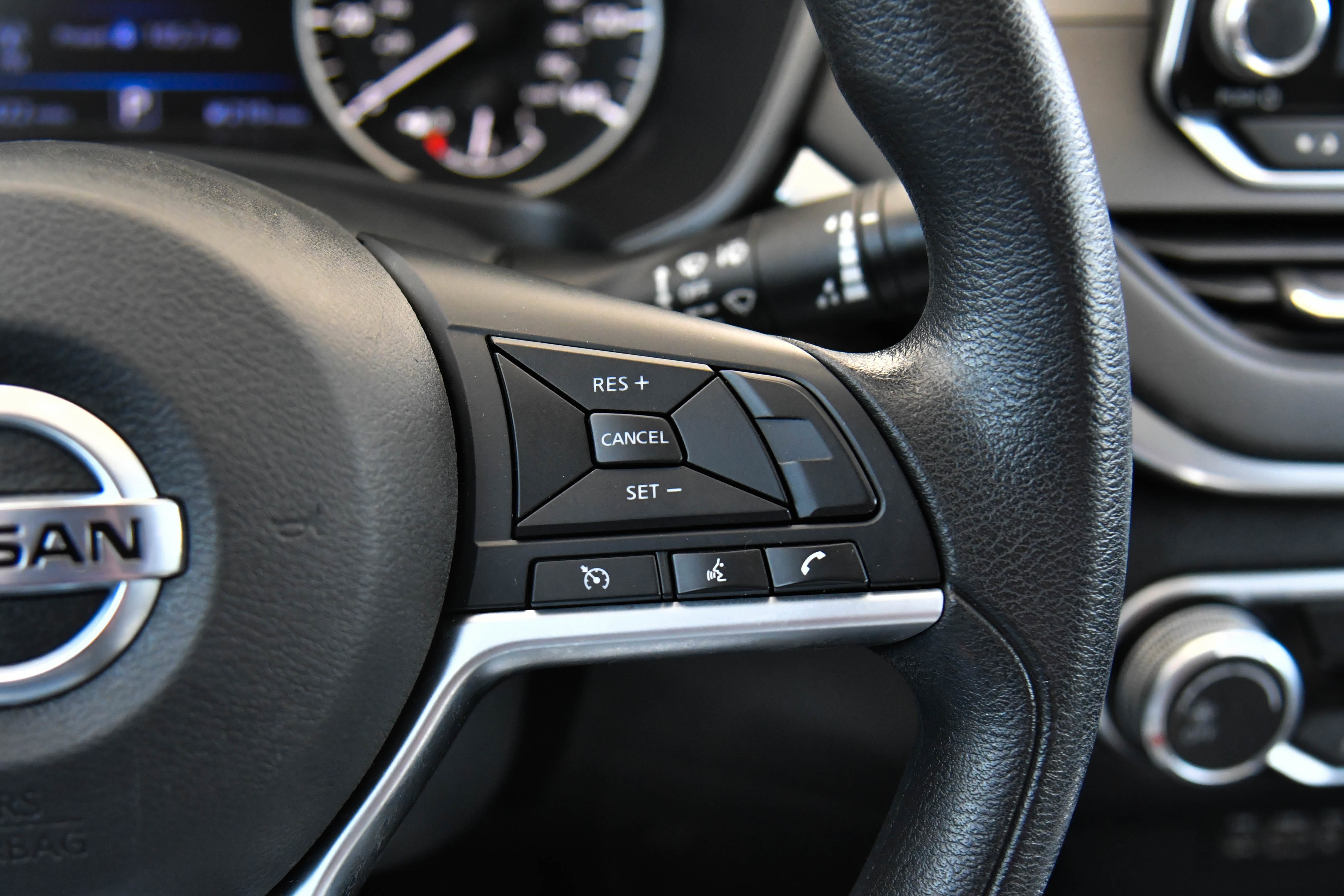 Used 2020 Nissan Altima 2.5 S FWD image 28