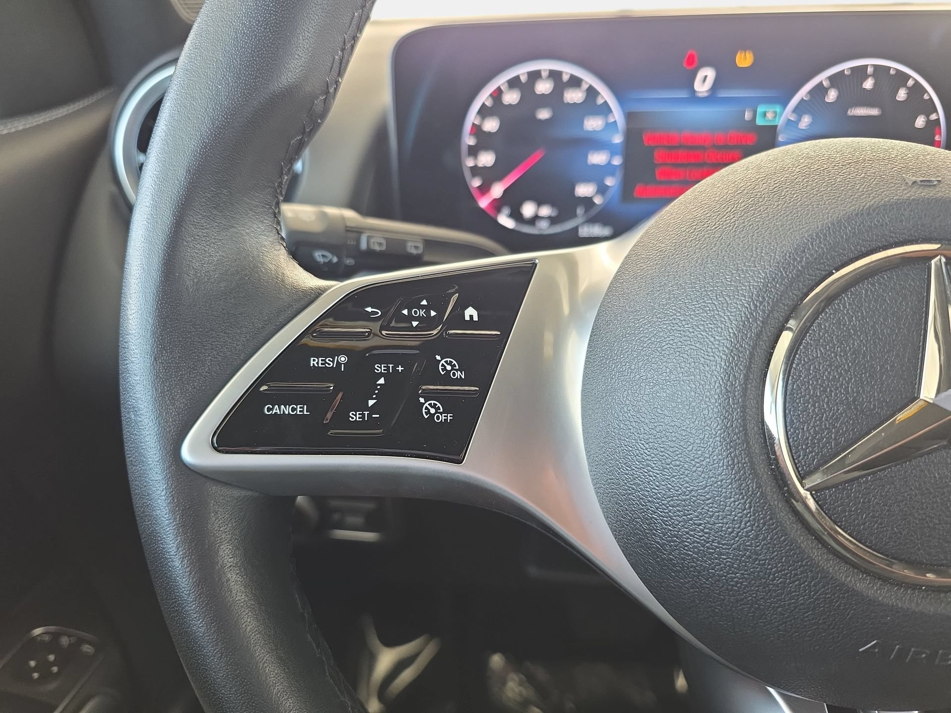 Certified 2025 Mercedes-Benz GLB 250 image 17