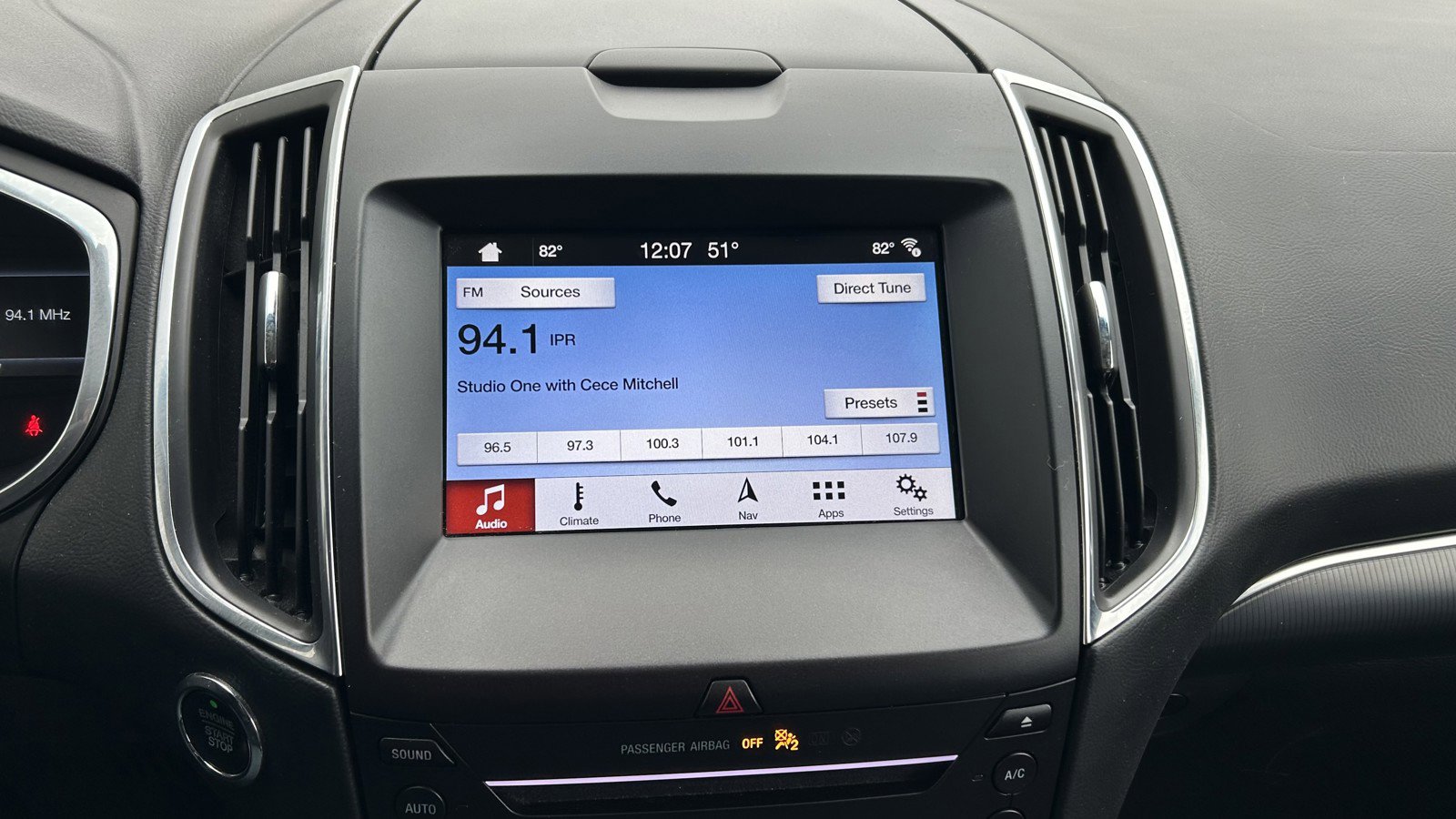 Used 2019 Ford Edge Titanium w/ Cold Weather Package image 29