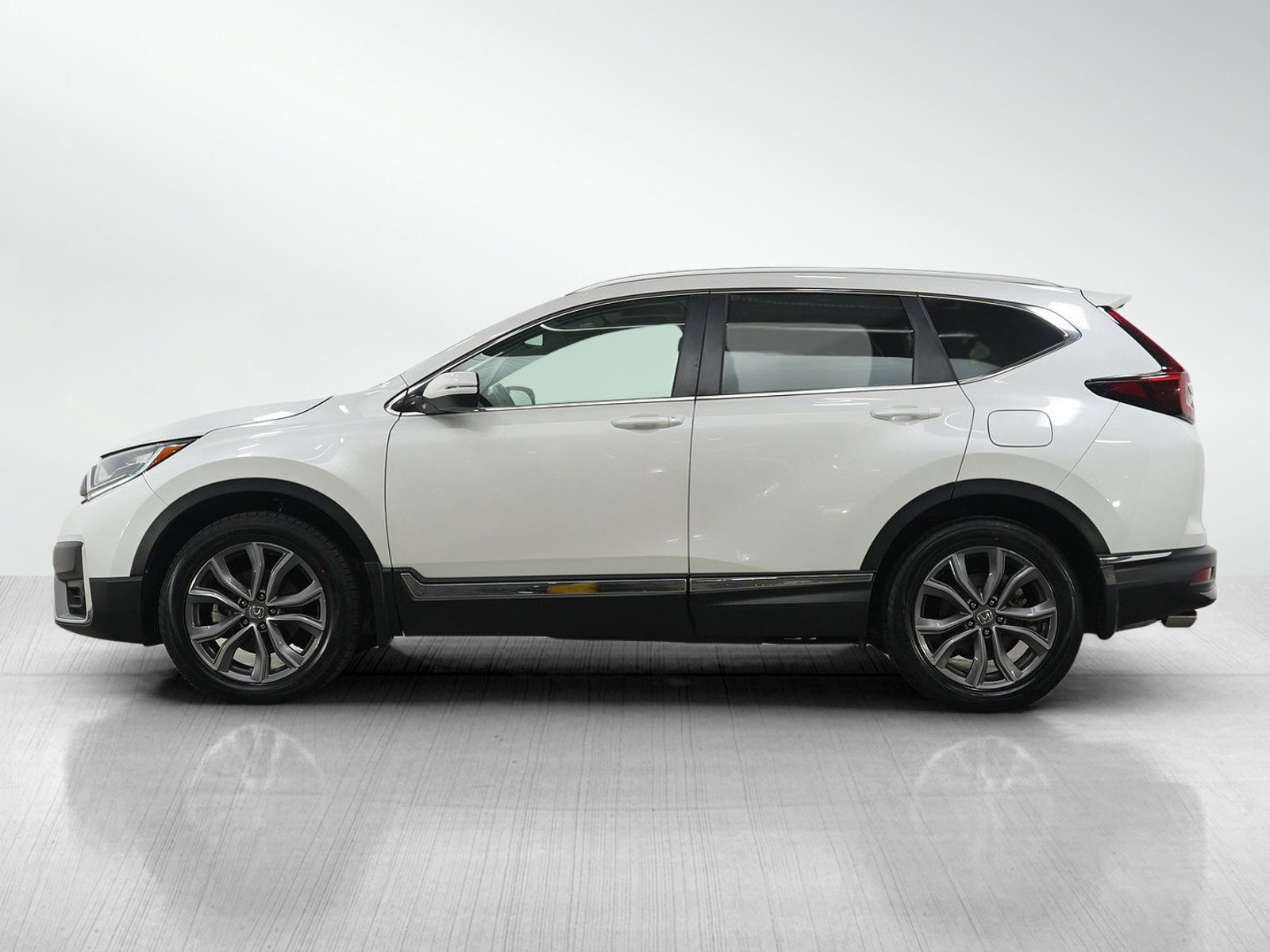 Used 2021 Honda CR-V Touring image 2