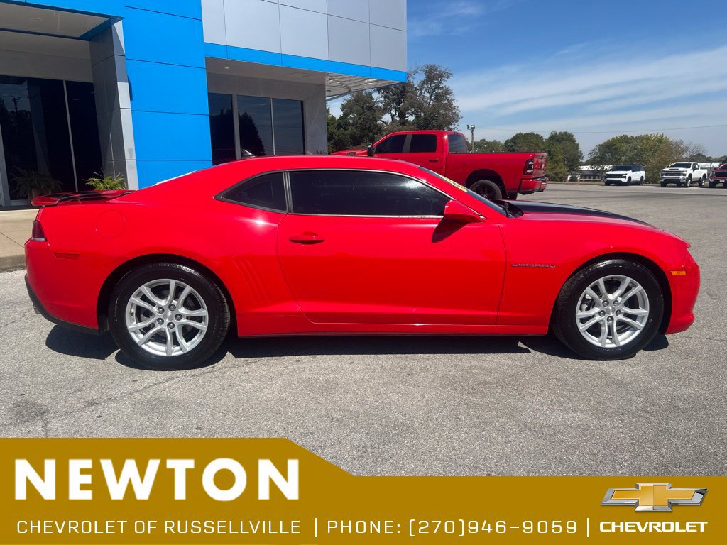 Used 2015 Chevrolet Camaro LT RWD image 31