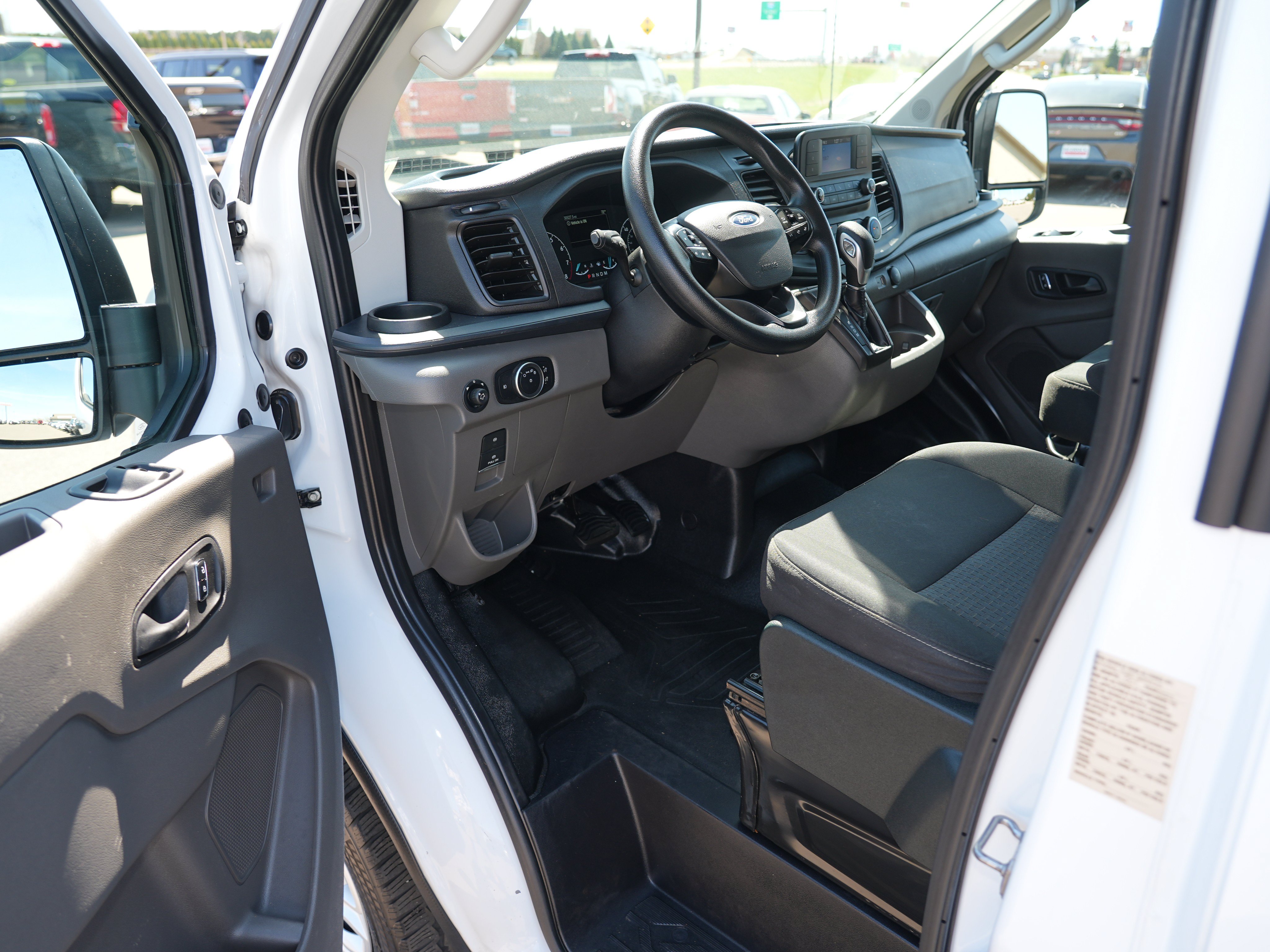 Used 2023 Ford Transit 250 Low Roof w/ Exterior Upgrade Package RWD image 18