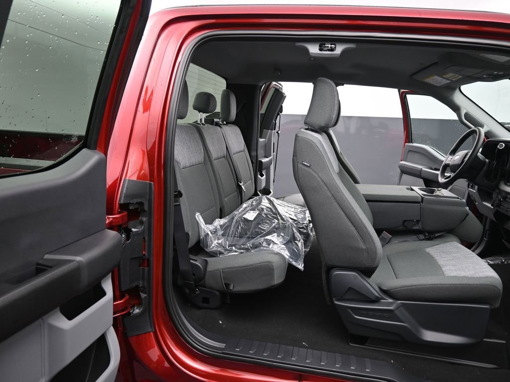 New 2026 Ford F250 4x4 SuperCab Super Duty image 15