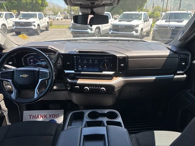 Used 2022 Chevrolet Silverado 1500 LT AWD/4WD image 13