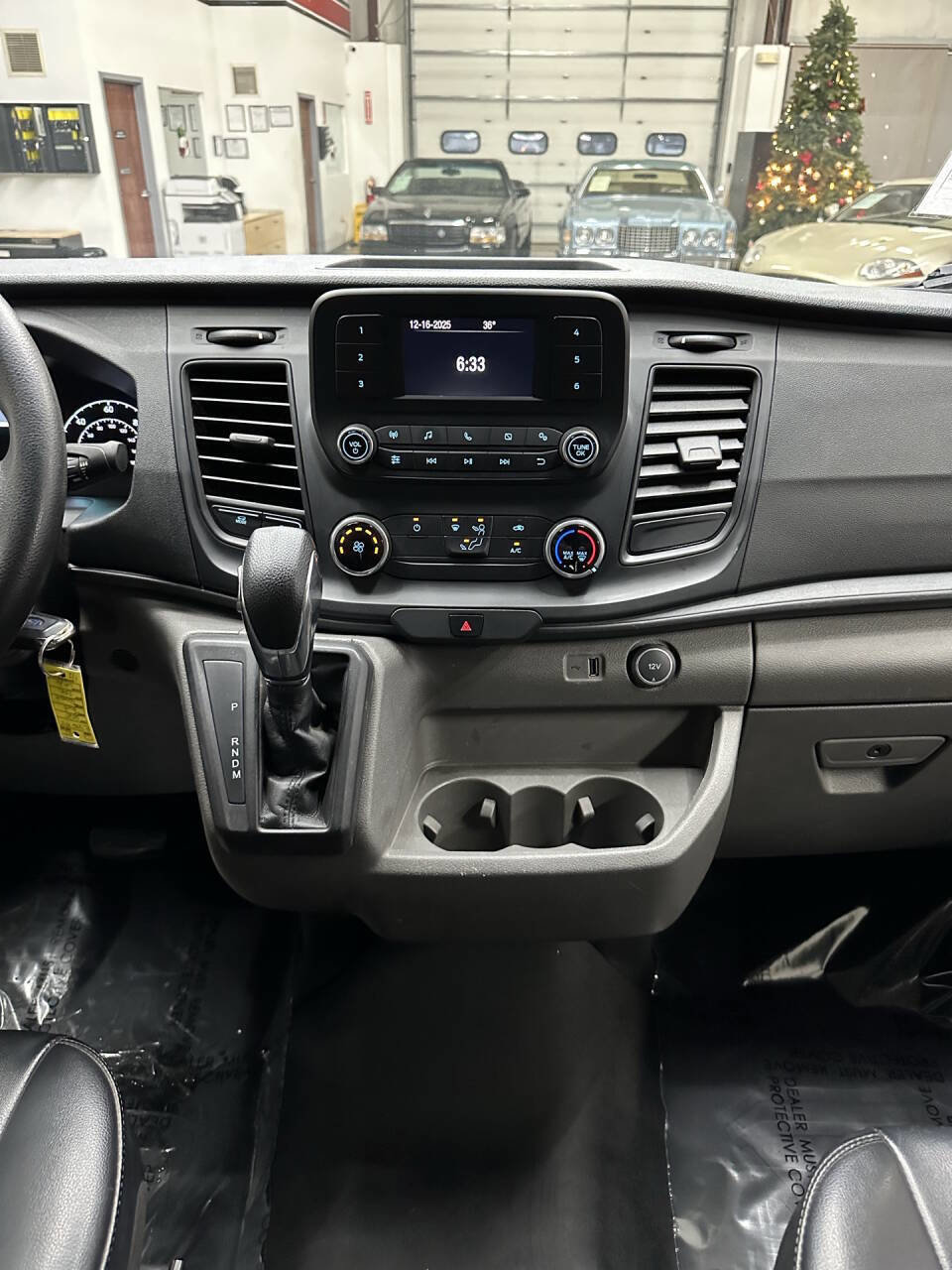 Used 2020 Ford Transit 150 T-150 image 23