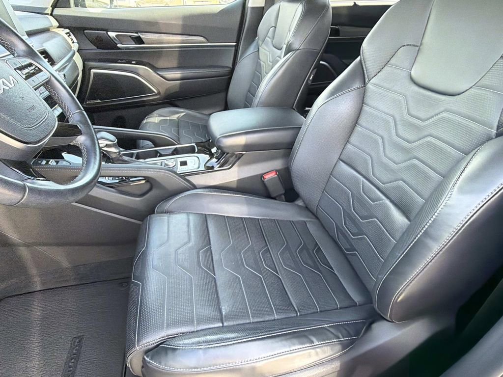 Used 2022 Kia Telluride SX w/ SX Prestige Package image 14