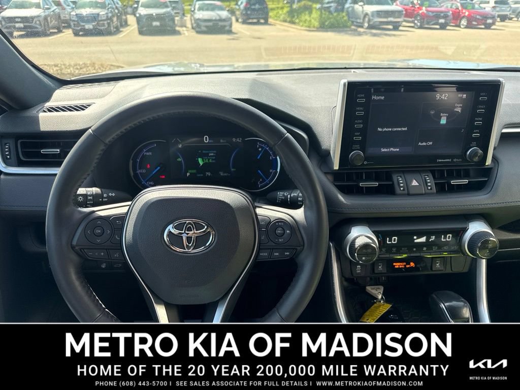 Used 2020 Toyota RAV4 XSE w/ XSE Grade Weather Package AWD/4WD image 17