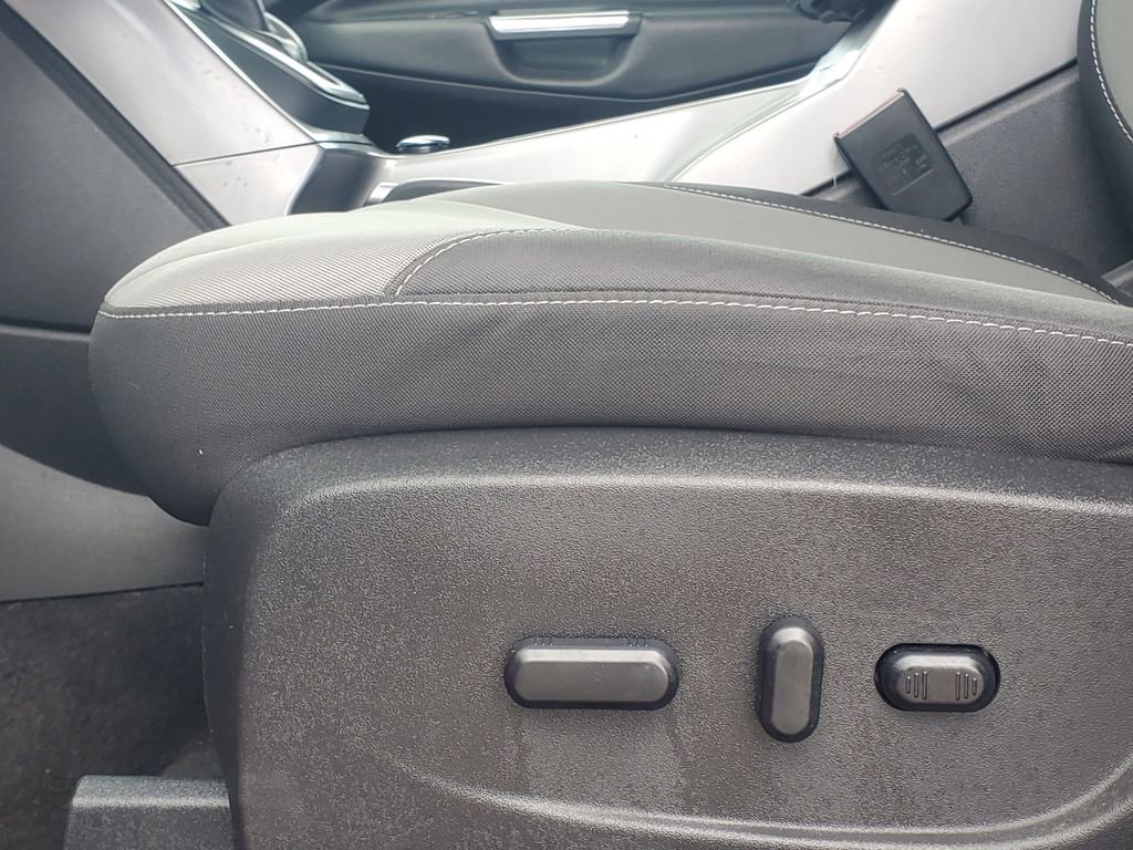 Used 2015 Ford Escape SE FWD image 10