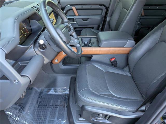 Certified 2023 Land Rover Defender 110 X-Dynamic SE image 17