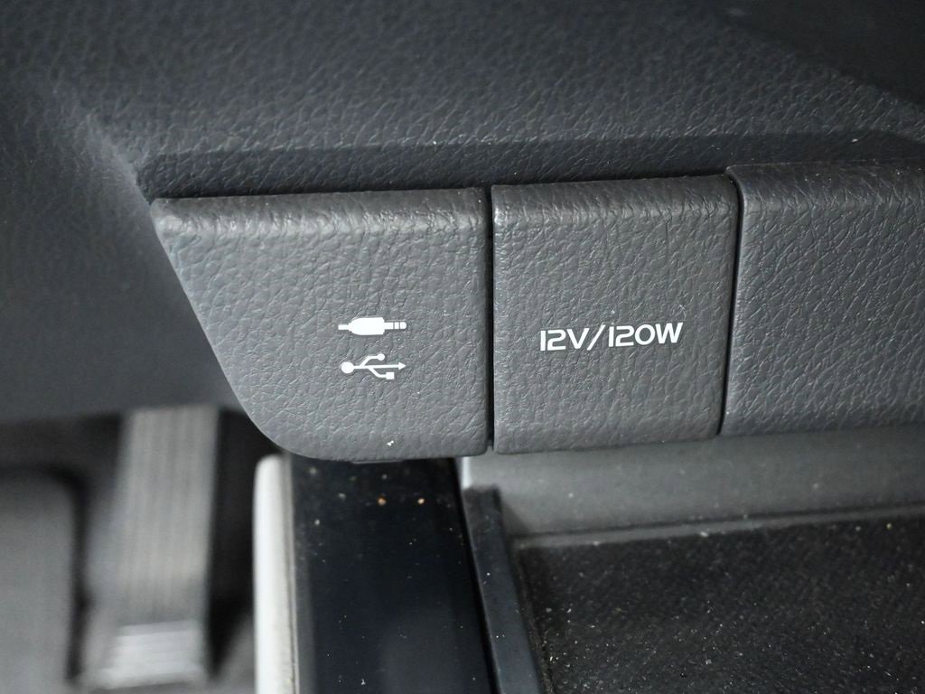 Certified 2018 Toyota Camry LE image 22