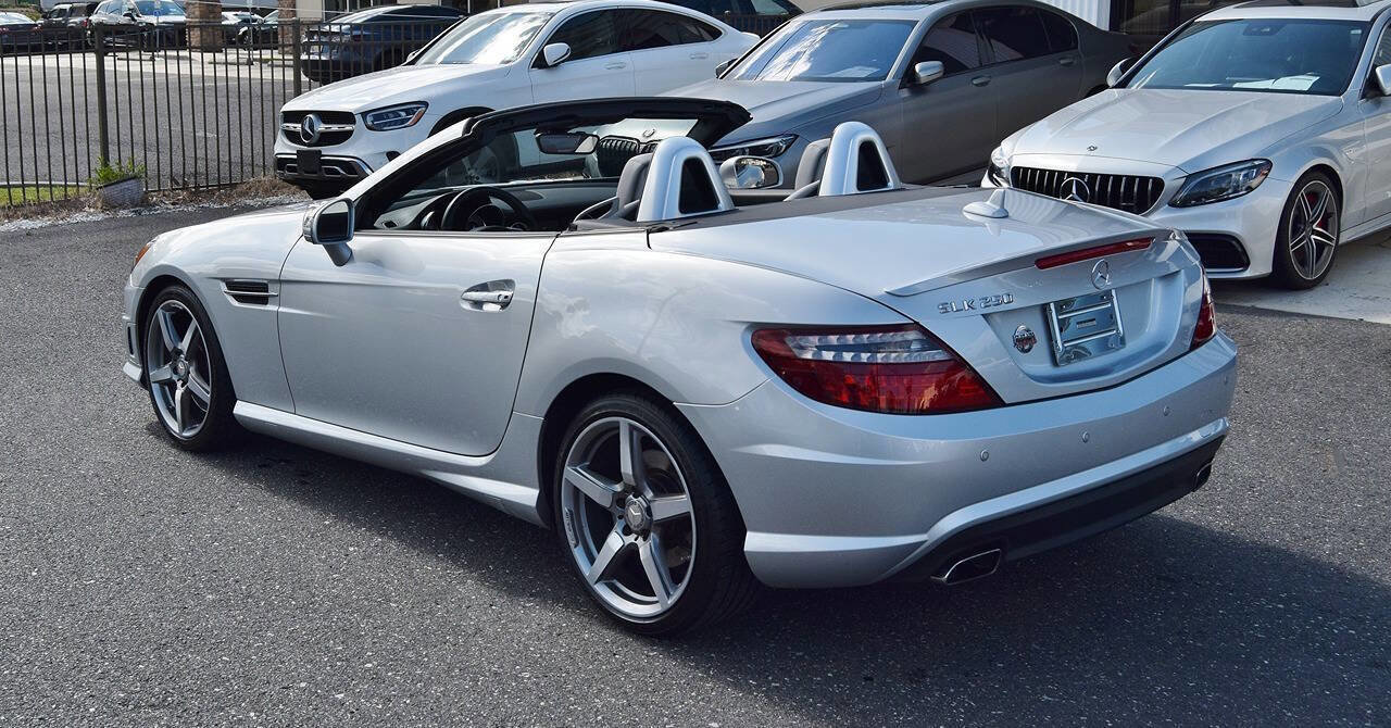 Used 2015 Mercedes-Benz SLK 250 w/ Premium Package image 55