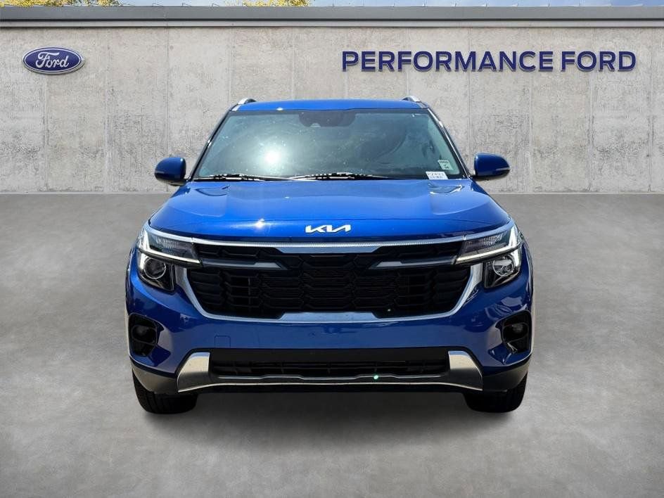 Used 2024 Kia Seltos S image 3