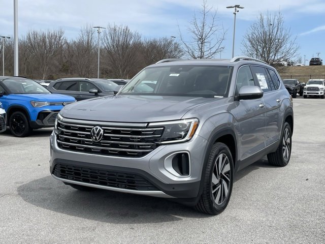 New 2025 Volkswagen Atlas SEL image 3