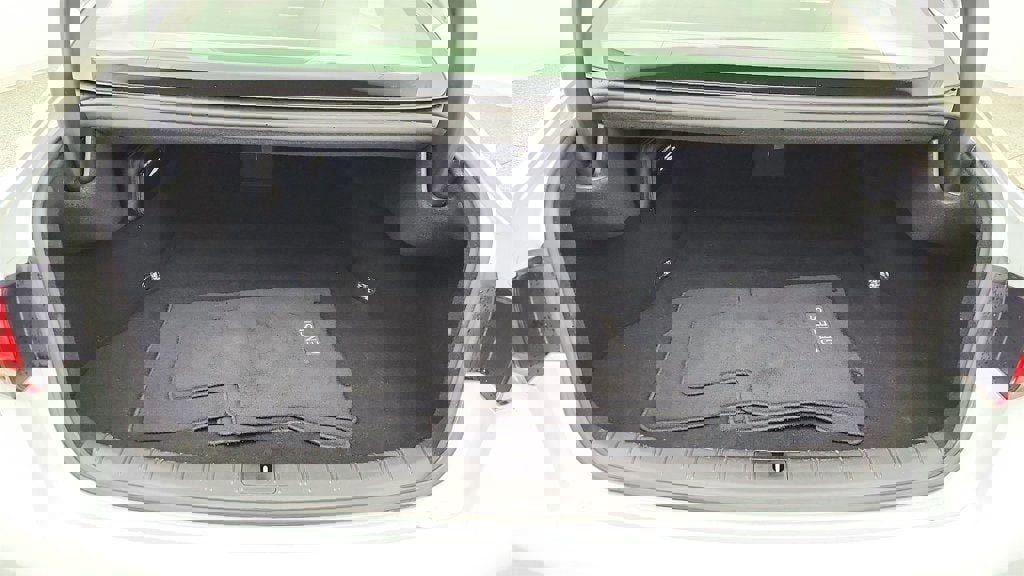 Used 2018 Genesis G80 3.8 w/ Option Group 02 image 23