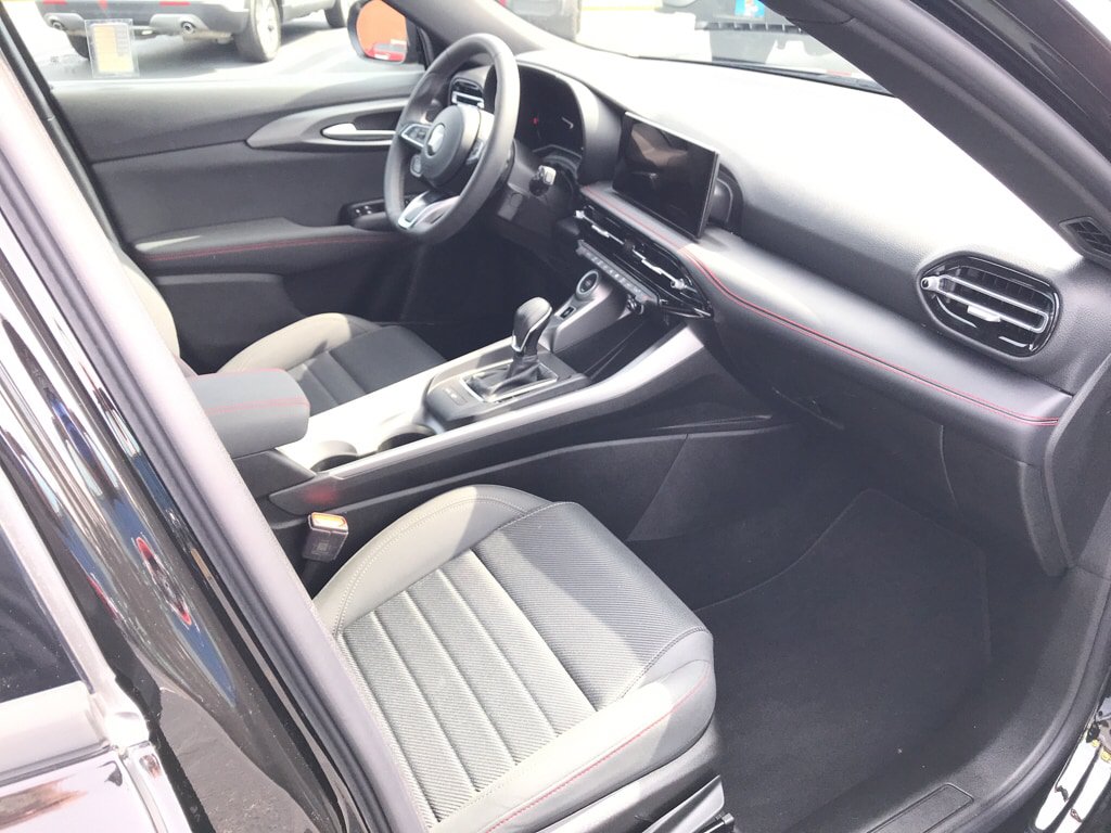 Used 2024 Dodge Hornet GT AWD/4WD image 32