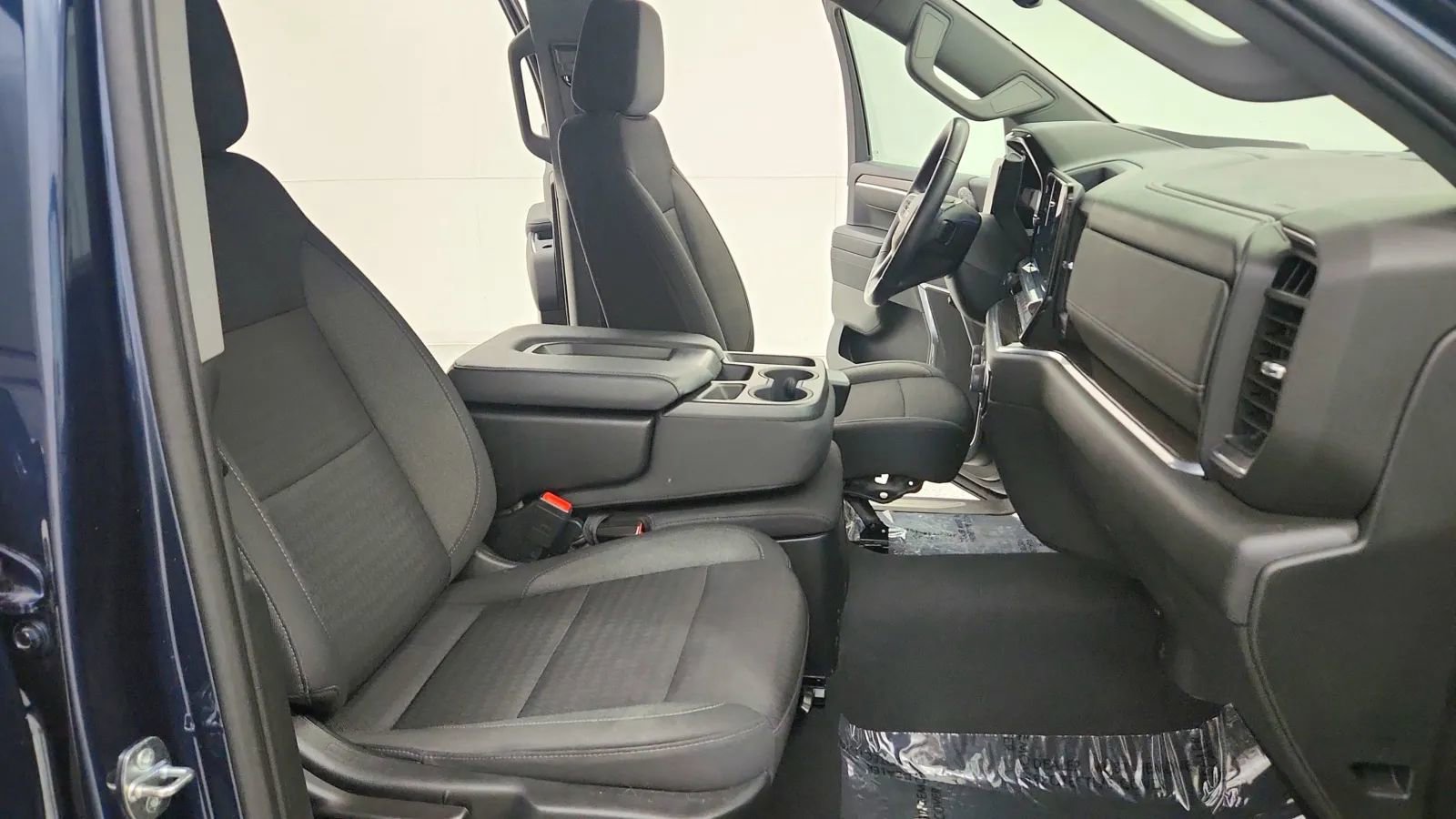 Used 2022 Chevrolet Silverado 1500 LT image 36