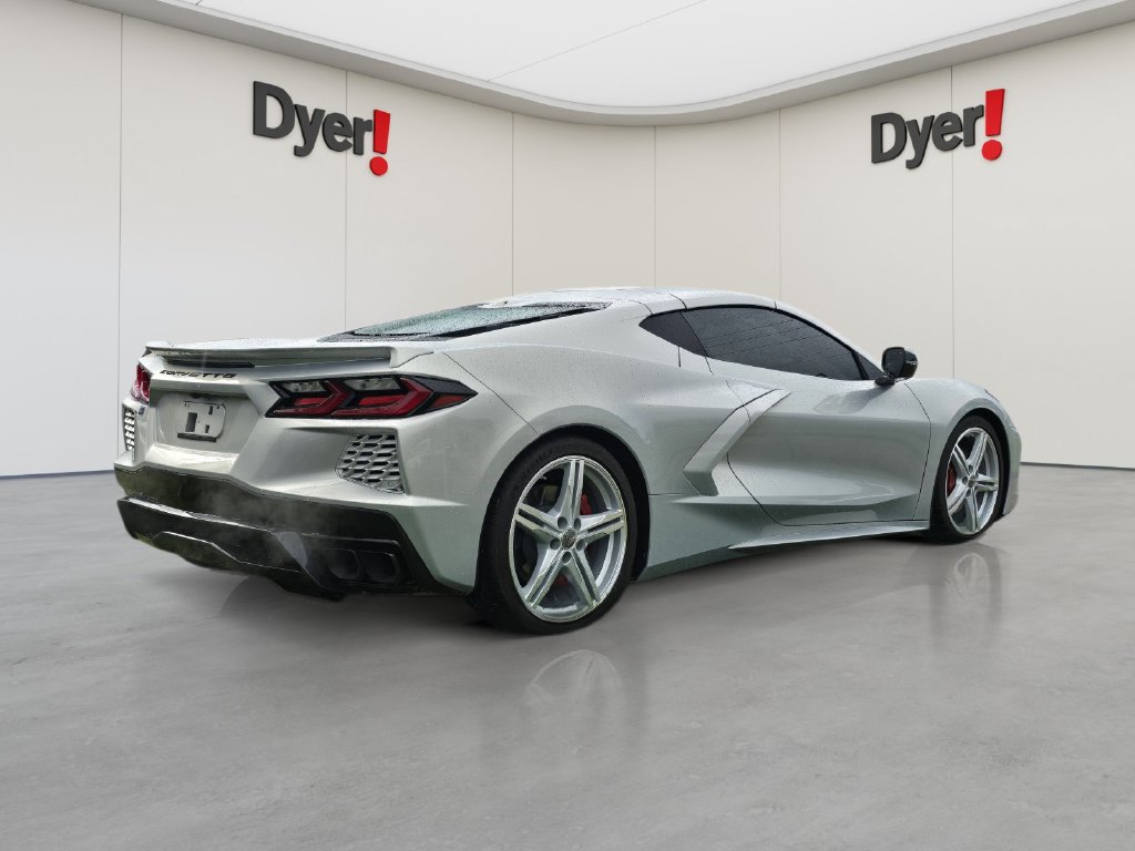 Used 2024 Chevrolet Corvette Stingray Coupe RWD image 4