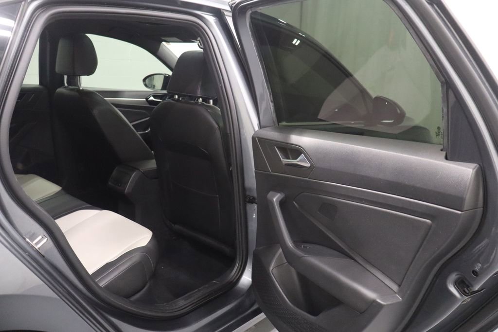 Used 2020 Volkswagen Jetta S image 16