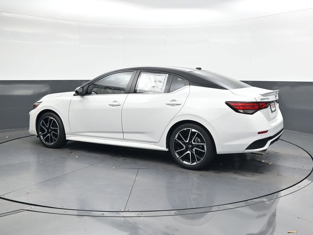 Used 2025 Nissan Sentra SR image 7