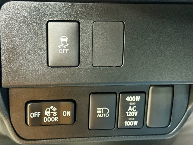 Used 2021 Toyota Tacoma TRD Off-Road image 12