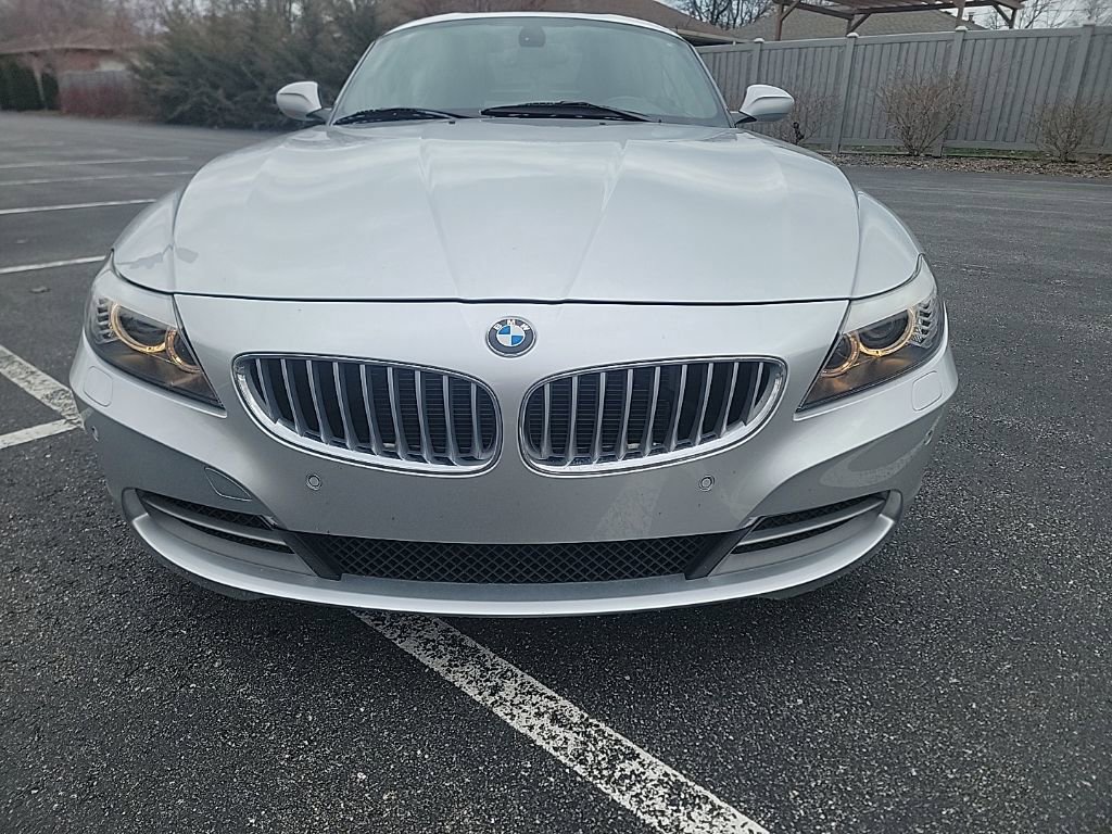 Used 2012 BMW Z4 sDrive35i image 8