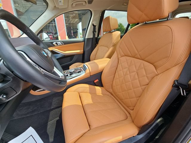 Used 2025 BMW X7 xDrive40i AWD/4WD image 22
