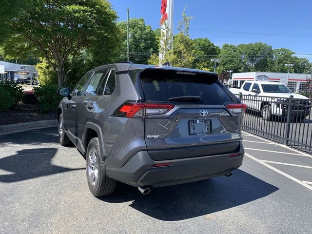 Used 2025 Toyota RAV4 LE AWD/4WD image 6