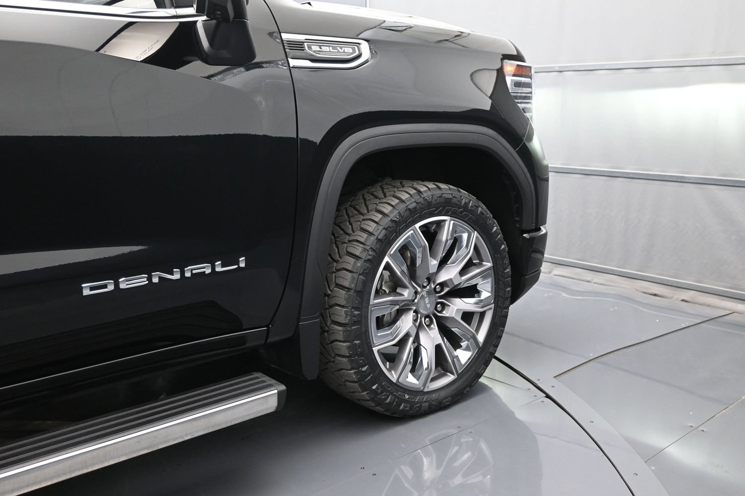 Used 2023 GMC Sierra 1500 Denali w/ Denali Reserve Package AWD/4WD image 49