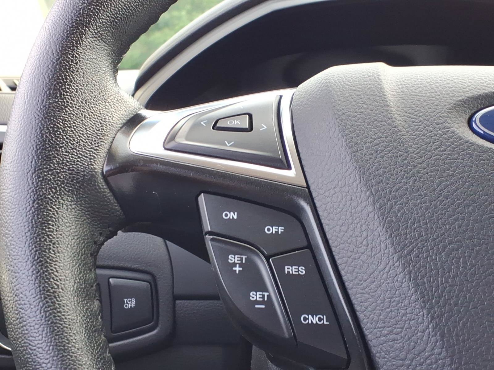 Used 2024 Ford Edge SEL AWD/4WD image 24
