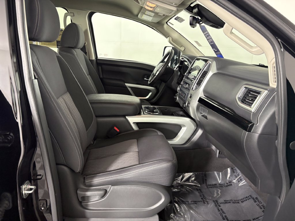 Used 2024 Nissan Titan SV w/ SV Convenience Package AWD/4WD image 34