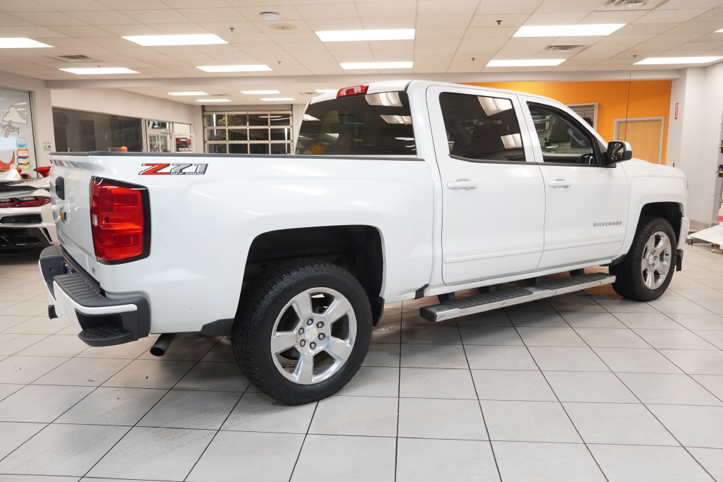 Used 2018 Chevrolet Silverado 1500 LT w/ All Star Edition AWD/4WD image 11