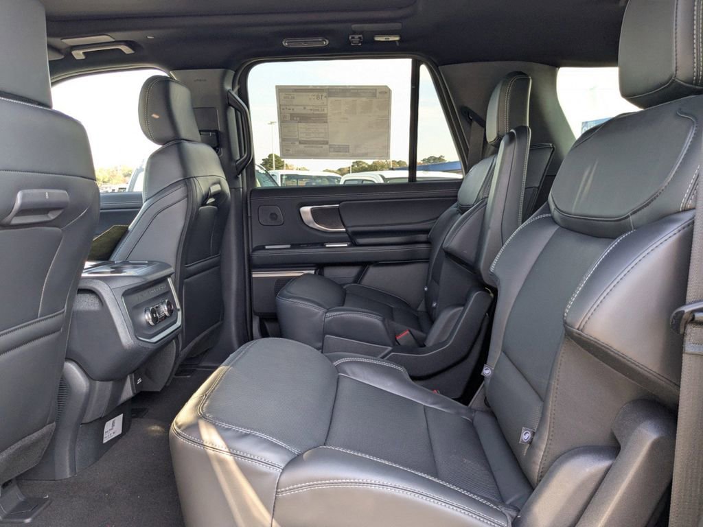 New 2025 Ford Expedition Max Platinum w/ Stealth Performance Package image 15