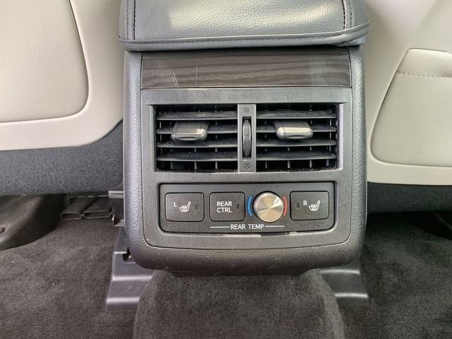 Used 2014 Toyota Avalon Limited FWD image 32