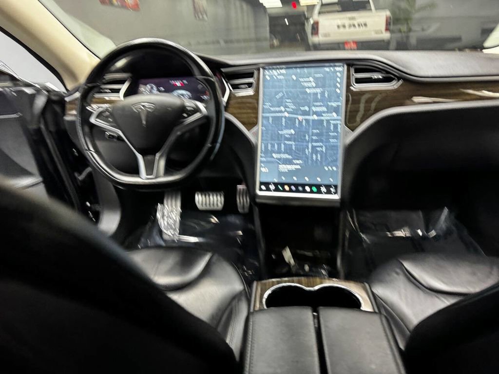 Used 2015 Tesla Model S P85D image 39