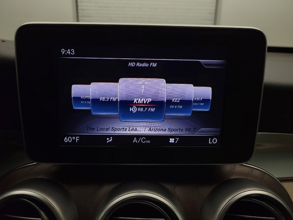 Used 2019 Mercedes-Benz GLC 300 4MATIC image 25