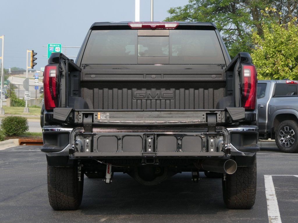 New 2025 GMC Sierra 2500 SLT w/ SLT Premium Package AWD/4WD image 28