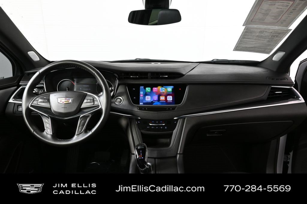 Certified 2025 Cadillac XT5 Premium Luxury image 16