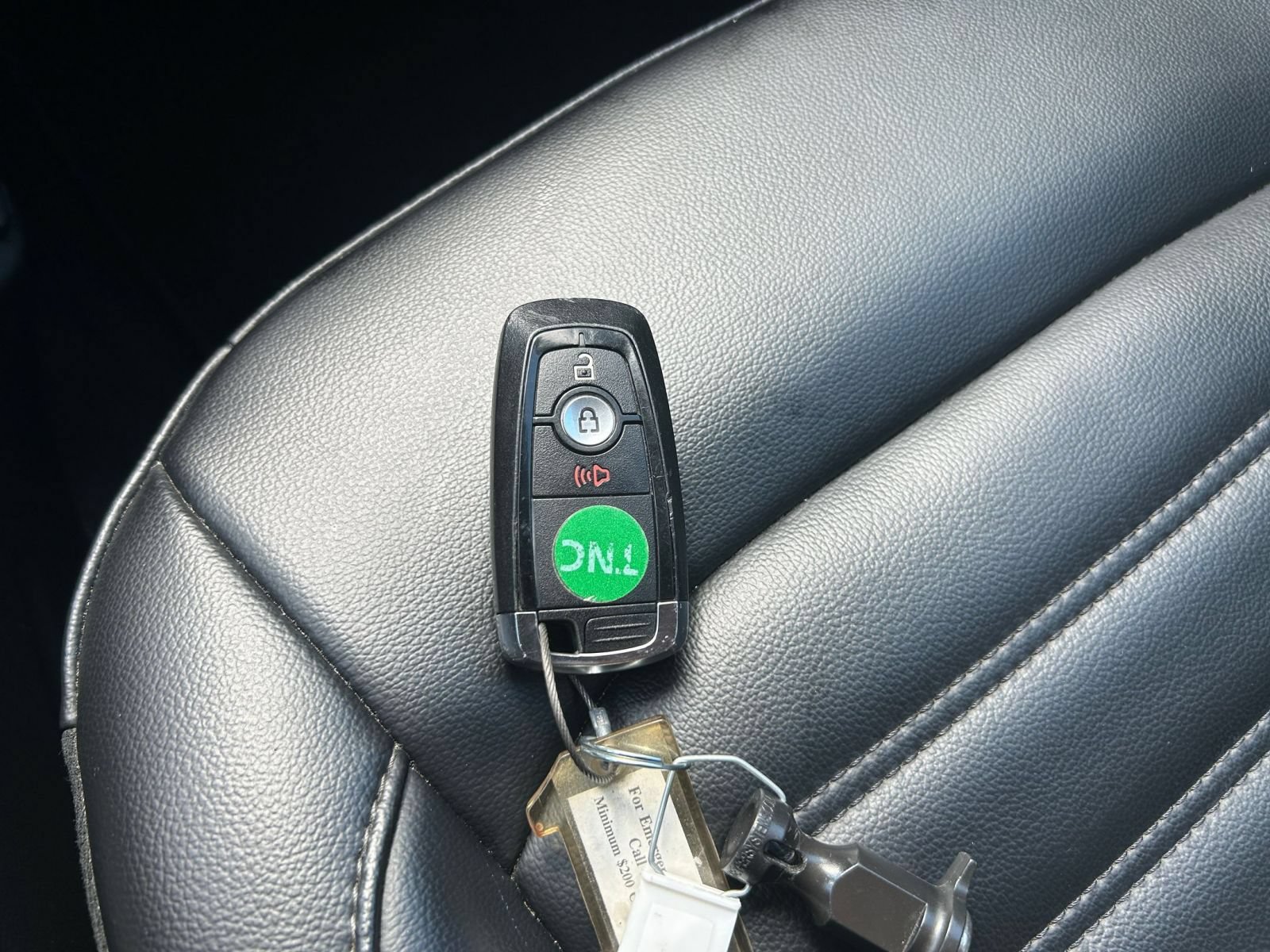 Used 2024 Ford Edge SEL AWD/4WD image 15