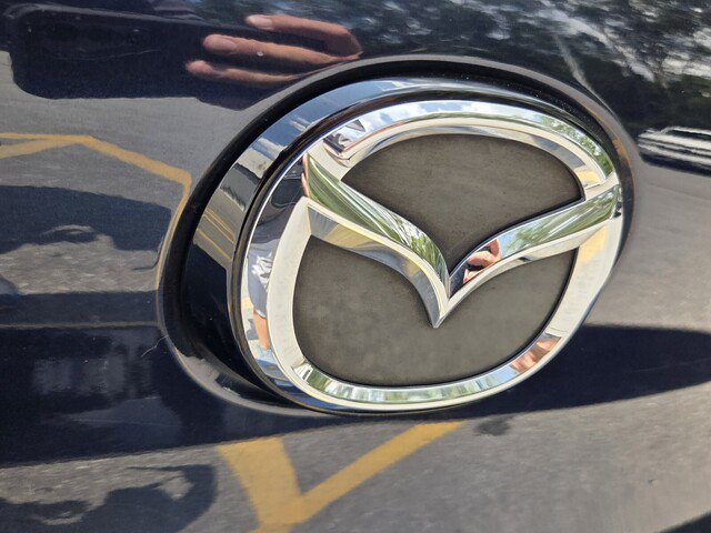Used 2024 MAZDA MAZDA3 s FWD image 30
