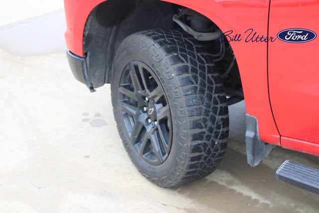 Used 2025 Chevrolet Silverado 1500 Custom Trail Boss AWD/4WD image 9