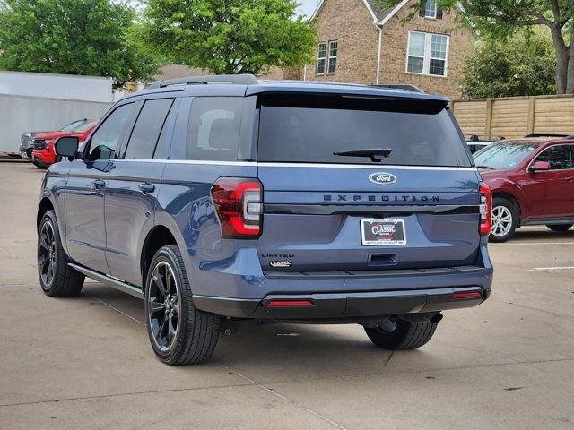 Used 2023 Ford Expedition Limited image 3