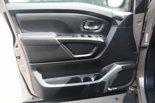 Used 2024 Nissan Titan PRO-4X w/ Pro-4x Convenience Package AWD/4WD image 13
