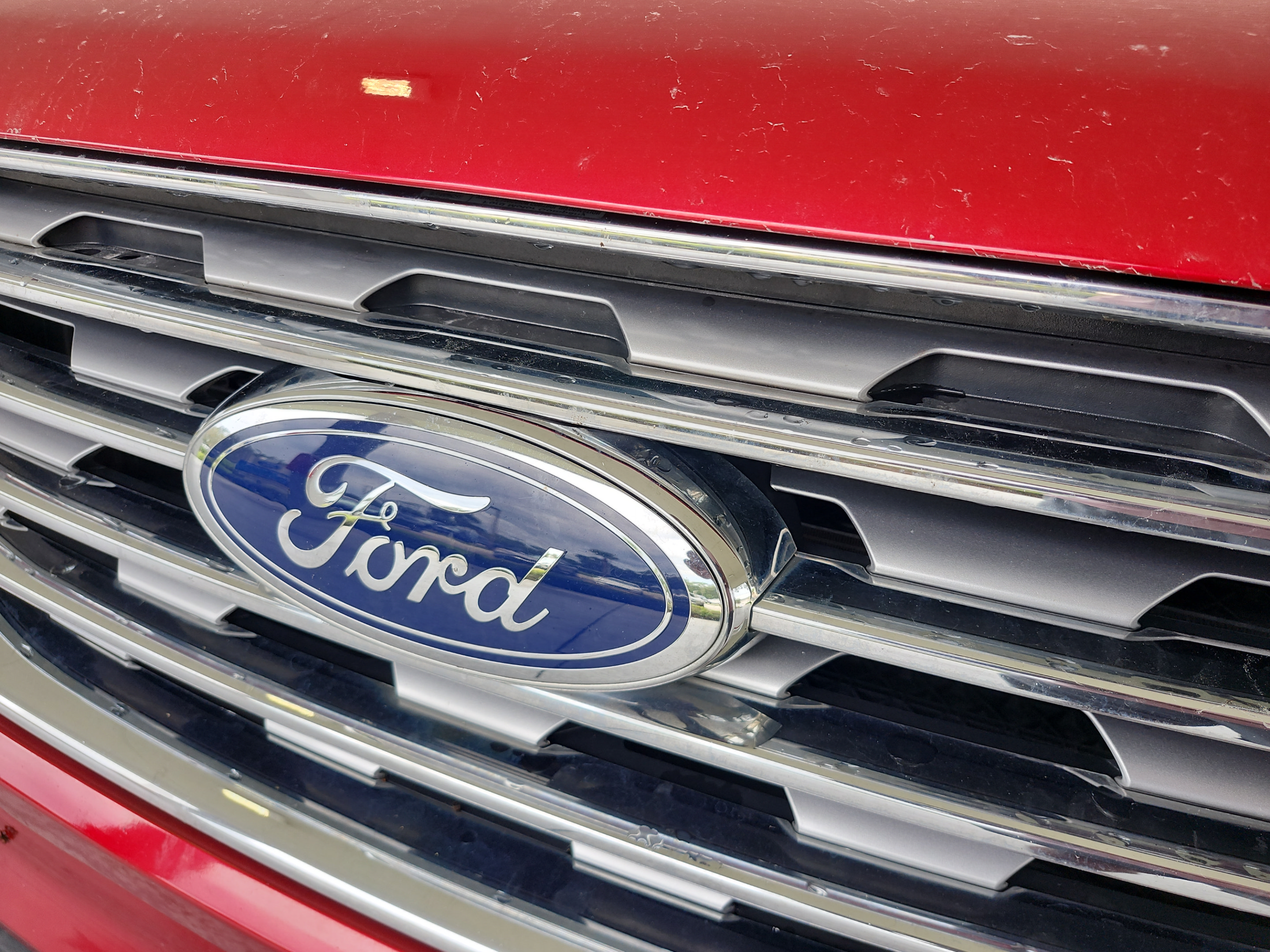 Used 2021 Ford Edge Titanium FWD image 29