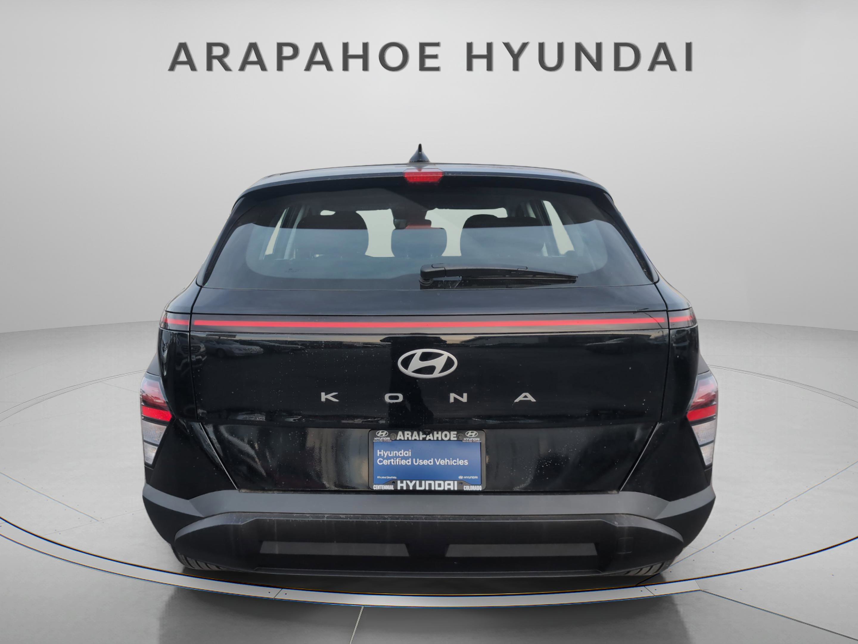 Used 2025 Hyundai Kona SE image 4