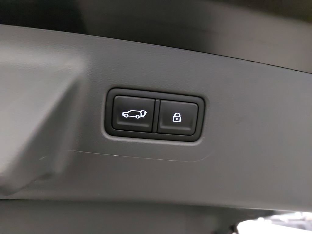 Certified 2025 Hyundai Santa Fe SEL image 14